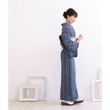 画像をギャラリービューアに読み込む, 洗える着物 阿波しじら【濃藍に格子縞】 No,104 女性用 13m しじら織 反物 夏着物 単衣着物 ゆかた 木綿 フルオーダー お仕立て 普段着 湯通し済み 着付け 着物 浴衣 和装 レディース 家庭洗濯可 紺 ネイビー