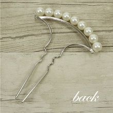 画像をギャラリービューアに読み込む, 【アーチ パールかんざし 2色】 ゴールド シルバー 結婚式 入卒式 お宮参り 七五三 パーティー コーム ヘアアクセサリー 金 銀 夜会巻き アレンジ アップスタイル 花しおり【OS】9822-1/9822-2