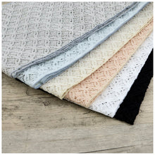 画像をギャラリービューアに読み込む, 七宝レース半衿 カラー無地 全6色 和柄 日本製 ホワイト アイボリー ピンクベージュ グレー ブルー ブラック 大人 かわいい おしゃれ 小紋 春夏秋冬 着付け レース 半襟 和装小物