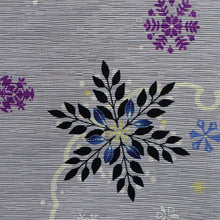 画像をギャラリービューアに読み込む, 【新品】『召しませ花』半幅帯 リバーシブル 雪花×レース柄 灰藤 カジュアル きもの 和装 BP10-5