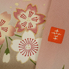 画像をギャラリービューアに読み込む, 【中古】訪問着+襦袢セット『花井幸子』彩り揺れる桜模様 フォーマル 略礼装 ピンク 身丈159.5cm 裄丈66.5cm 袷正絹着物 HC2-37