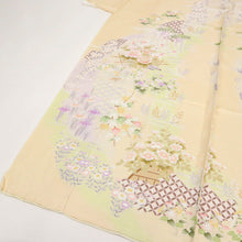 画像をギャラリービューアに読み込む, 仮絵羽 訪問着 籬に麗しの花々模様 フォーマル 黄色 薄香色 和装きもの 袷正絹着物 HY9-15
