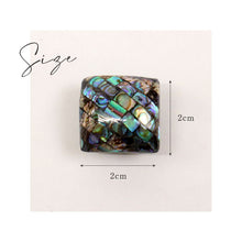 画像をギャラリービューアに読み込む, 【メタル シェル帯留め (全2タイプ)】螺鈿調 貝 飾り紐 浴衣 ラメ ガラス 三分紐 無地帯締め 帯飾り ハンドメイド ラウンド スクエア 丸型 夏着物 カジュアル 帯どめ おびどめ 和装小物 日本製 大人 おしゃれ