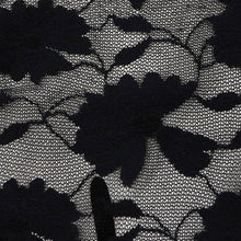 画像をギャラリービューアに読み込む, ストレッチ レース足袋 シンプルフラワータイプ 22cm ~ 25cm フリーサイズ ホワイト ブラック 足袋ソックス 口ゴム おしゃれ 草花 着物 小紋 浴衣 お出かけ パーティー レディース 女性向け 和装小物【TT】【KI】K24-82