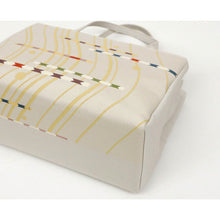 画像をギャラリービューアに読み込む, 【和装バッグ 西陣帯地 幅広タイプ】 全4色 万里小路 京都 フォーマル かばん モダン マチ大きめ 日本製 上品 ホワイト ゴールド パープル 着物 お稽古 卒業式 入学式 結婚式 トートバッグ サブバッグ バック 手提げ 着付け道具 和装小物