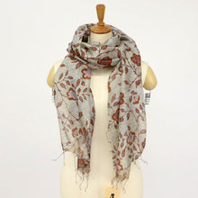 画像をギャラリービューアに読み込む, きものギャラリー凛 更紗柄シルクショール ブルーグレー 透け感 薄手 春 夏 ショール ストール インド製 風除け 和装 洋装 着物 小紋 訪問着 着付け 羽織 着物防寒 冬用 着物ショール 道中着 和装小物 プレゼント 誕生日 敬老