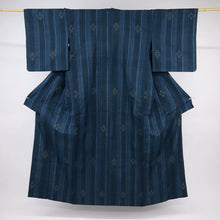 画像をギャラリービューアに読み込む, 【中古】長尺 単衣 紬 細やか縞に絣模様 濃淡紺色 カジュアル 身丈165.5cm 裄丈68cm 単衣着物 TA5-12