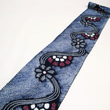 画像をギャラリービューアに読み込む, 手しぼり 浴衣反物 曲線花模様 紺ネイビー 木綿 長さ12m 反巾35.5cm カジュアル お仕立可 夏着物 反24-135