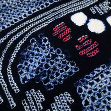 画像をギャラリービューアに読み込む, 手しぼり 浴衣反物 曲線花模様 紺ネイビー 木綿 長さ12m 反巾35.5cm カジュアル お仕立可 夏着物 反24-135