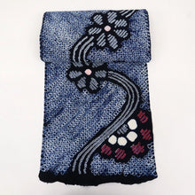 画像をギャラリービューアに読み込む, 手しぼり 浴衣反物 曲線花模様 紺ネイビー 木綿 長さ12m 反巾35.5cm カジュアル お仕立可 夏着物 反24-135