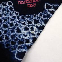 画像をギャラリービューアに読み込む, 手しぼり 浴衣反物 曲線花模様 紺ネイビー 木綿 長さ12m 反巾35.5cm カジュアル お仕立可 夏着物 反24-135
