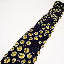 画像をギャラリービューアに読み込む, 浴衣反物 手しぼり 『藤娘』蜘蛛絞りと花模様 カジュアル 紺ネイビー 木綿 夏着物 お仕立て可 和装 絞り きもの 反24-253 古反