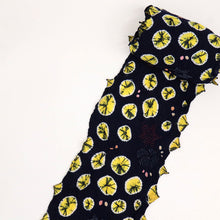 画像をギャラリービューアに読み込む, 浴衣反物 手しぼり 『藤娘』蜘蛛絞りと花模様 カジュアル 紺ネイビー 木綿 夏着物 お仕立て可 和装 絞り きもの 反24-253 古反