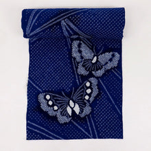 画像をギャラリービューアに読み込む, 【古反】しぼり 浴衣反物 蝶の舞模様 紺色 カジュアル お仕立て可 木綿 夏着物 反24-60