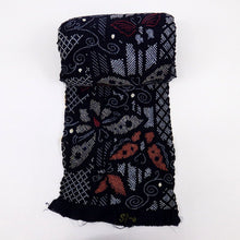 画像をギャラリービューアに読み込む, 手しぼり 浴衣反物 蝶の舞模様 紺色 木綿 カジュアル 夏着物 お仕立て可 和装 絞り きもの 反25-106