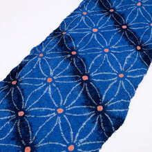 画像をギャラリービューアに読み込む, 手しぼり 浴衣 反物 麻の葉に斜めライン 青ブルー カジュアル 木綿 夏着物 お仕立て可 和装 絞り きもの 反25-109