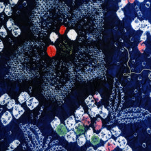 画像をギャラリービューアに読み込む, 手しぼり 浴衣 反物 あじさい桔梗の花 紺色 木綿 カジュアル 夏着物 お仕立て可 和装 絞り きもの 反25-110
