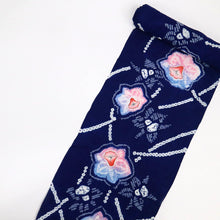 画像をギャラリービューアに読み込む, 手しぼり 浴衣反物 彩りのクレマチス花模様 紺 木綿 長さ12.6m 反巾38cm カジュアル お仕立可 夏着物 反25-148