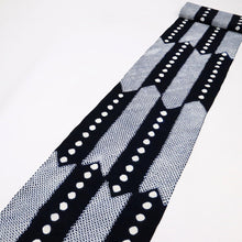 画像をギャラリービューアに読み込む, しぼり 浴衣反物『藤娘』矢羽根の市松模様 濃紺 木綿 反巾37.5cm カジュアル お仕立可 夏着物 反25-151