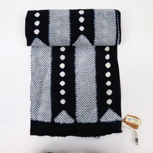 画像をギャラリービューアに読み込む, しぼり 浴衣反物『藤娘』矢羽根の市松模様 濃紺 木綿 反巾37.5cm カジュアル お仕立可 夏着物 反25-151