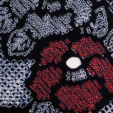 画像をギャラリービューアに読み込む, 手しぼり 浴衣反物 つばきの花模様 紺 木綿 反巾34.5cm 長さ11.3m カジュアル お仕立可 夏着物 反25-175