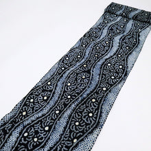 画像をギャラリービューアに読み込む, しぼり 浴衣反物 立涌に菊の花模様 濃紺 木綿 長さ10.9m 反巾36.5cm カジュアル お仕立可 夏着物 反25-28