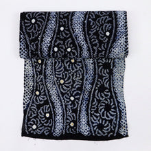 画像をギャラリービューアに読み込む, しぼり 浴衣反物 立涌に菊の花模様 濃紺 木綿 長さ10.9m 反巾36.5cm カジュアル お仕立可 夏着物 反25-28