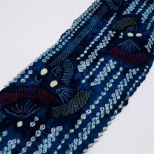 画像をギャラリービューアに読み込む, 浴衣『本場鳴海志ぼり』反物 扇子とライン 濃淡紺色 木綿 カジュアル 夏着物 お仕立て可 和装 絞り きもの 反25-31