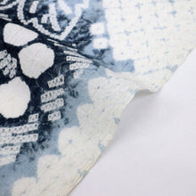 画像をギャラリービューアに読み込む, しぼり 浴衣反物 市松の花模様 灰青 木綿 反巾36cm カジュアル お仕立可 夏着物 反25-34
