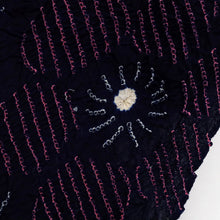 画像をギャラリービューアに読み込む, 手絞り 浴衣反物『本場有松しぼり』彩りの花模様 濃紺 カジュアル 木綿 夏着物 お仕立て可 和装 絞り きもの 反25-71