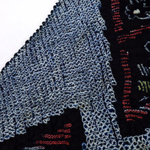 画像をギャラリービューアに読み込む, しぼり 浴衣反物 二枠の格子に花模様 紺 カジュアル 木綿 夏着物 お仕立て可 和装 絞り きもの 反25-86
