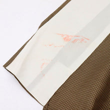 画像をギャラリービューアに読み込む, 【中古】単衣『本場縞大島』紬 みじん格子縞模様 濃淡茶 証紙有 カジュアル 作家落款有 身丈162cm 裄丈68cm 正絹着物 TC6-4