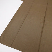 画像をギャラリービューアに読み込む, 【中古】単衣『本場縞大島』紬 みじん格子縞模様 濃淡茶 証紙有 カジュアル 作家落款有 身丈162cm 裄丈68cm 正絹着物 TC6-4