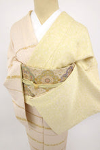 画像をギャラリービューアに読み込む, 【中古】訪問着 煌びやか横段に小さな花の刺繍 背紋有 淡黄色 身丈157cm 裄丈68.5cm msize 仕立て上がり 袷正絹着物  SY3-5

