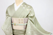 画像をギャラリービューアに読み込む, 【中古】長尺 刺繍 訪問着 しっとり薄霞に吉祥文松竹梅 薄灰紫 身丈159cm 裄丈64cm 袷正絹着物 lsize トールサイズ wide HG2-5
