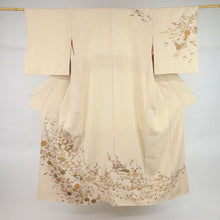 画像をギャラリービューアに読み込む, 【中古】小さめ 訪問着 豪華刺繍 桜に雪輪色紙松竹梅 ベージュ 肌色 身丈151.5cm 裄丈62cm 袷正絹着物 ssize スモールサイズ HY3-4

