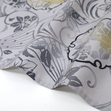 画像をギャラリービューアに読み込む, 【中古】単衣 特選紬 型染小紋 花唐草雪輪に椿の花 カジュアル 普段着物 グレー 灰色 身丈161.5cm 裄丈67cm 正絹着物 きもの 和装 KH4-25
