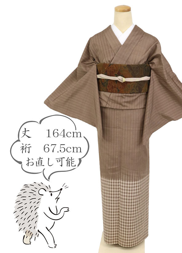 【中古】付下げ 特選紬 長尺 単衣 格子チェック柄 濃淡茶色 ブラウン 身丈164cm 裄丈67.5cm カジュアル きもの 正絹着物 MC5-3 lsize