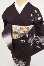画像をギャラリービューアに読み込む, 【中古】豪華刺繍 訪問着 宝相華に松竹梅宝尽くし フォーマル 略礼装 黒鳶色 パープル 身丈162.5cm 裄丈67cm 袷正絹着物 きもの 和装 SP1-19
