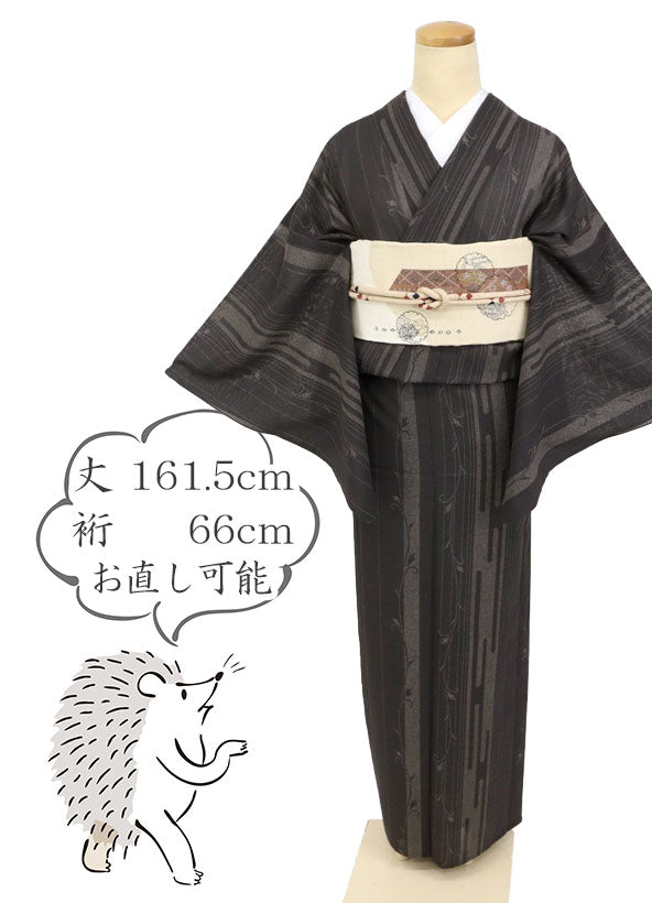 【中古】夏の大島紬 西陣特選 エ霞の花唐草のライン 濃茶色 こげ茶 身丈161.5cm 裄丈66cm カジュアル きもの 正絹着物 TB4-30