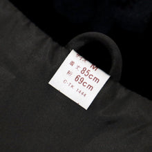 画像をギャラリービューアに読み込む, 【中古】都衿和装コート あったかベロア素材 花模様 黒 化繊着物上 カジュアル 身丈85.5cm 裄丈66.5cm CB2-26
