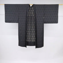 画像をギャラリービューアに読み込む, 【新品】薄羽織 お仕立て上がり 変り七宝繋 和装コート 黒紫 正絹着物上 カジュアル 身丈107cm 裄丈68cm CB5-1
