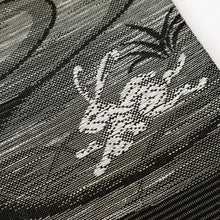 画像をギャラリービューアに読み込む, 【中古】夏帯 袋帯 流水波紋に鳥獣戯画文様 黒 フォーマル 略礼装 六通柄 長さ432cm 帯巾31cm 正絹着物 FB5-8
