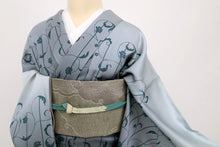 画像をギャラリービューアに読み込む, 【中古】特選 付下げ 花唐草のライン模様 フォーマル 略礼装 濃淡ブルーグレー 身丈161cm 裄丈65cm 袷正絹着物 HA12-17
