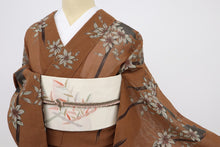 画像をギャラリービューアに読み込む, 【中古】上質 洗える夏着物 付下げ小紋 クレマチスの花模様 茶色 化繊着物 カジュアル 身丈162cm 裄丈65.5cm HC9-5
