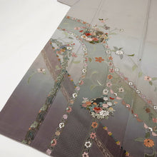 画像をギャラリービューアに読み込む, 小さめ 訪問着『汕頭刺繍』レースに花々の丸唐草 フォーマル 濃灰 和装きもの 正絹着物 HH2-31
