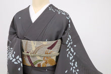 画像をギャラリービューアに読み込む, 【中古】夏着物『絽』訪問着 舞う花びら模様 フォーマル 略礼装 濃灰グレー 身丈157cm 裄丈62.5cm 正絹着物 HH7-2
