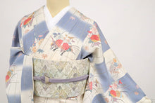 画像をギャラリービューアに読み込む, 【中古】単衣 付下げ小紋 市松暈しに菊立涌に椿 カジュアル 白×灰青 身丈158.5cm 裄丈64.5cm エレガント 和装 正絹着物 HS4-8
