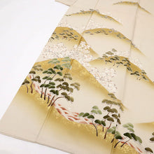 画像をギャラリービューアに読み込む, 【中古】長尺 訪問着 重なる遠山に金彩松桜風景 フォーマル 略礼装 白橡色 身丈164.5cm 裄丈65.5cm 袷正絹着物 HY1-20

