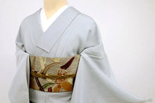 画像をギャラリービューアに読み込む, 【中古】夏着物『絽』色無地 淡いブルーグレー 背紋有 身丈162.5cm 裄丈66cm 正絹着物 IH7-6
